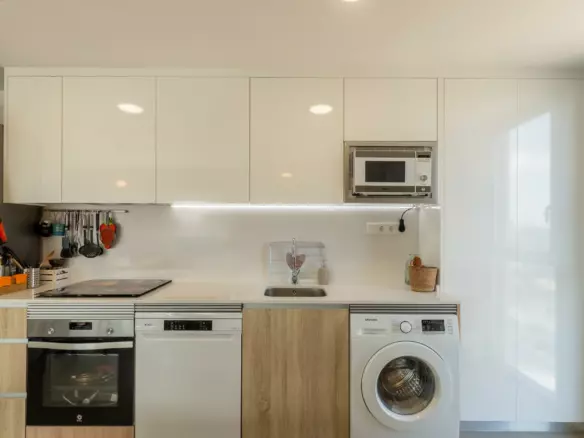 3-bedroom Apartment In Calpe, Spain (100 M²)