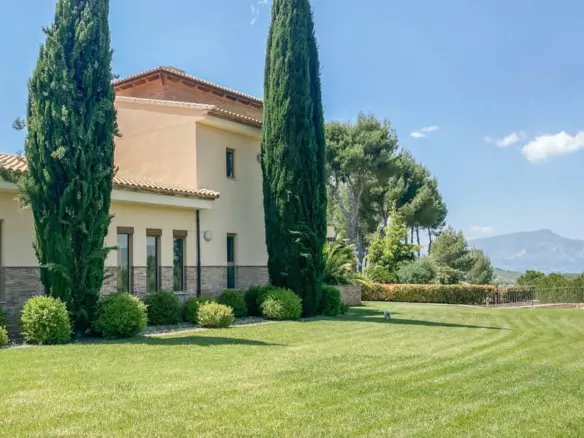 7-bedroom Villa In Penaguila, Spain (1.529 M²)