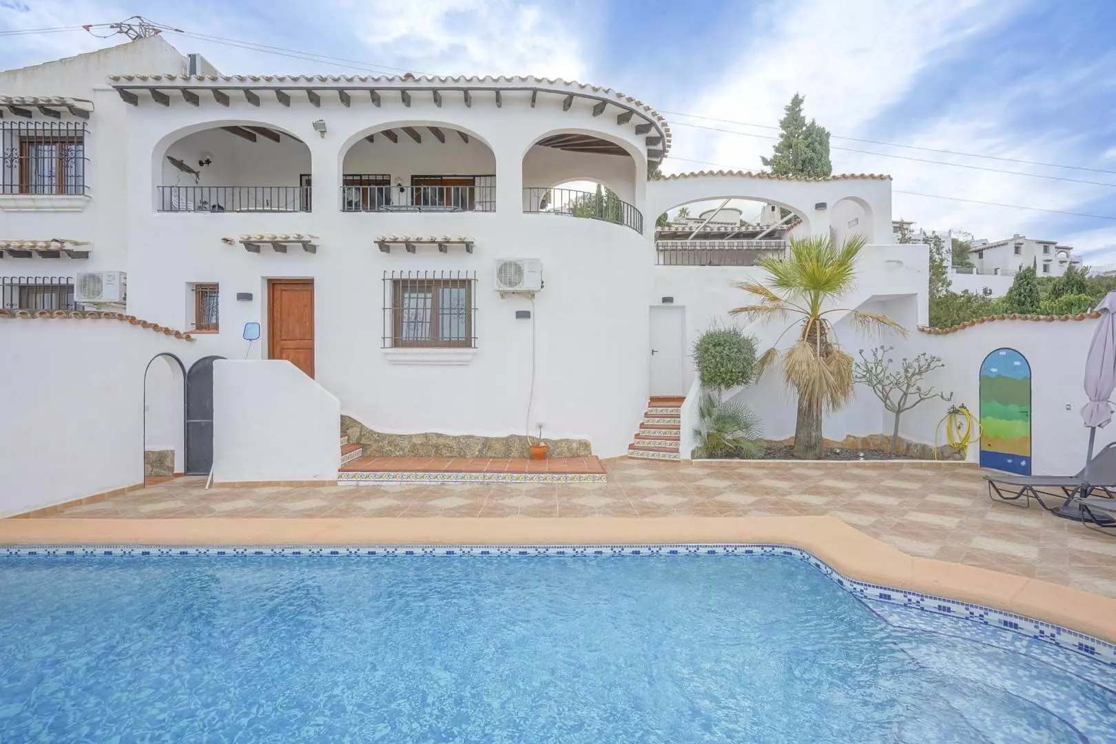 5-bedroom Villa In El Rafol D’almunia, Spain (307 M²)
