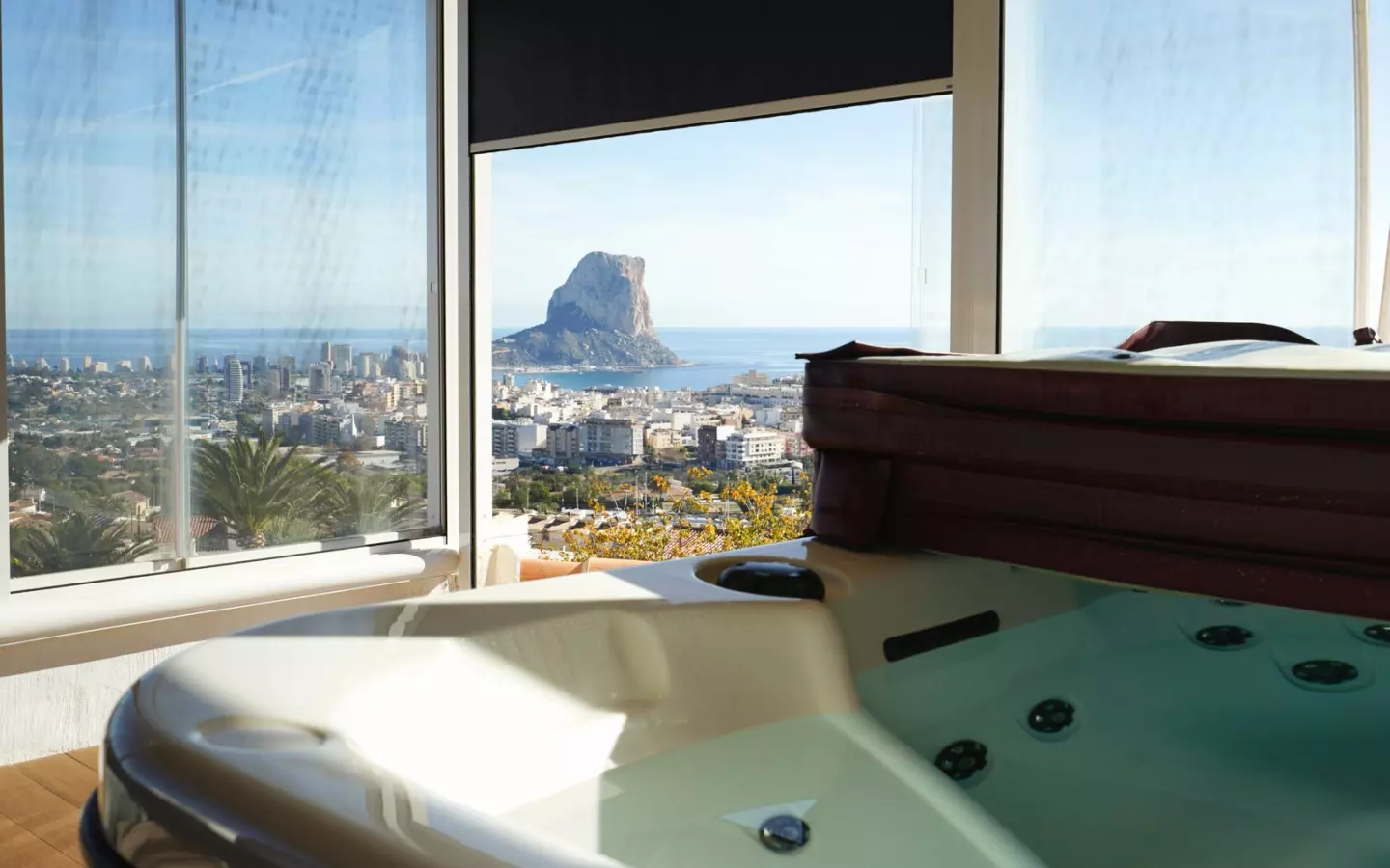 3-bedroom Villa In Calpe, Spain (529 M²)