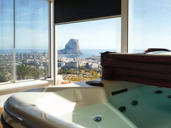 3-bedroom Villa In Calpe, Spain (529 M²)