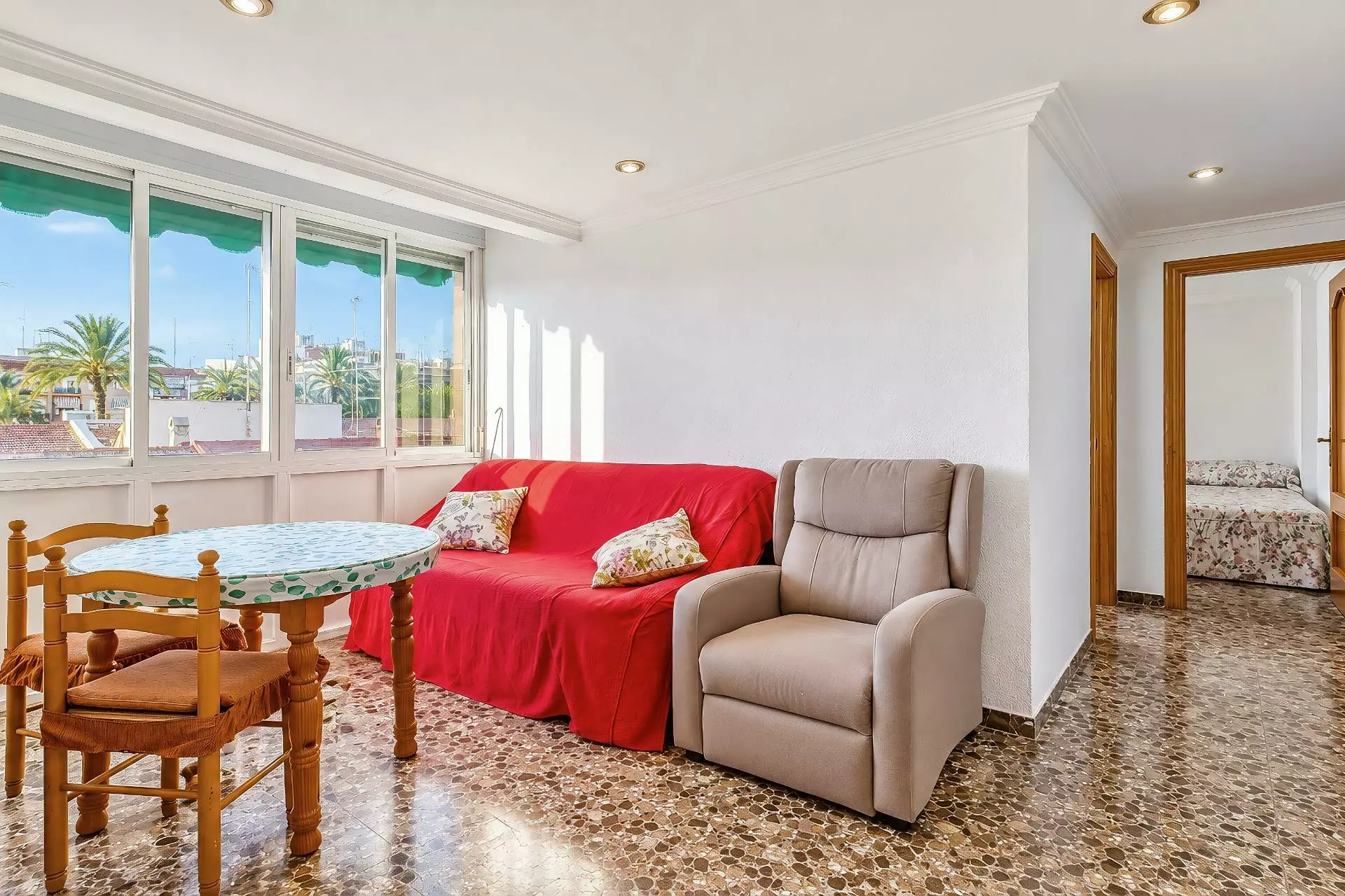 3-bedroom Flat In Elche, Spain (66 M²)
