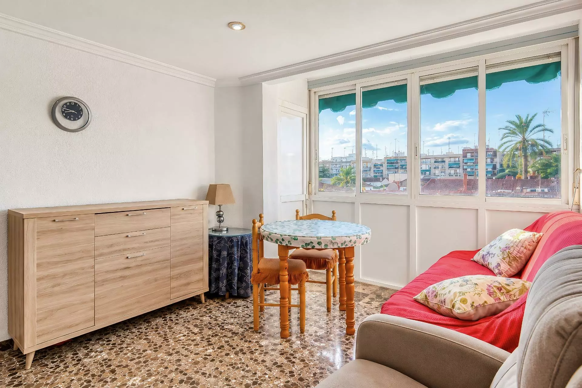 3-bedroom Flat In Elche, Spain (66 M²)