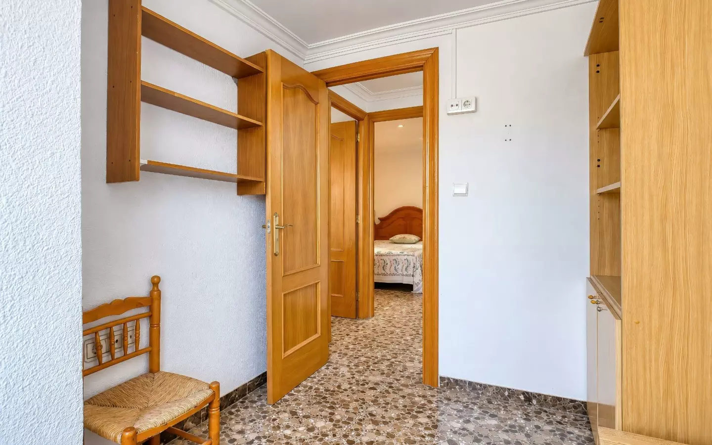 3-bedroom Flat In Elche, Spain (66 M²)