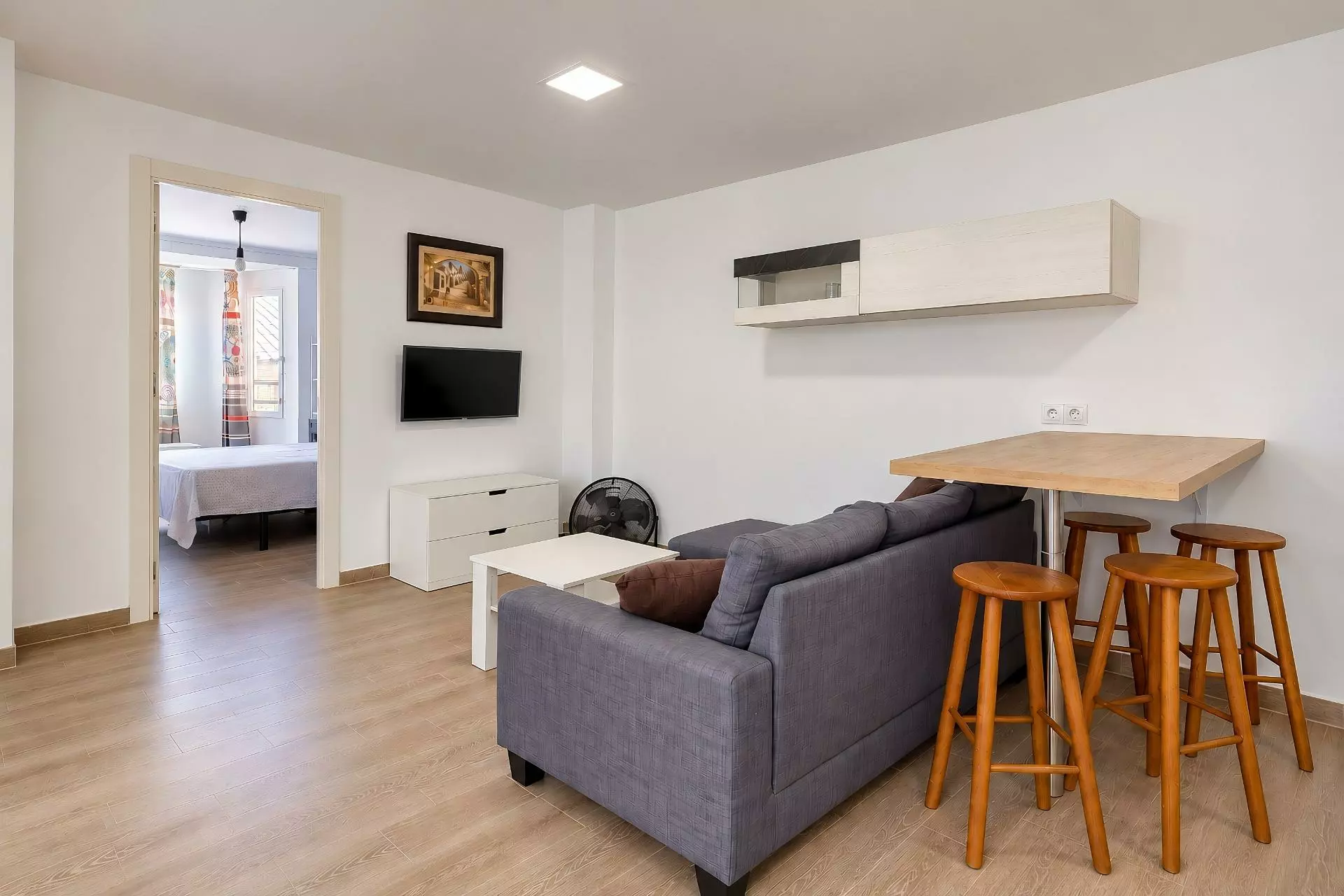 6-bedroom Flat In Elche, Spain (193 M²)