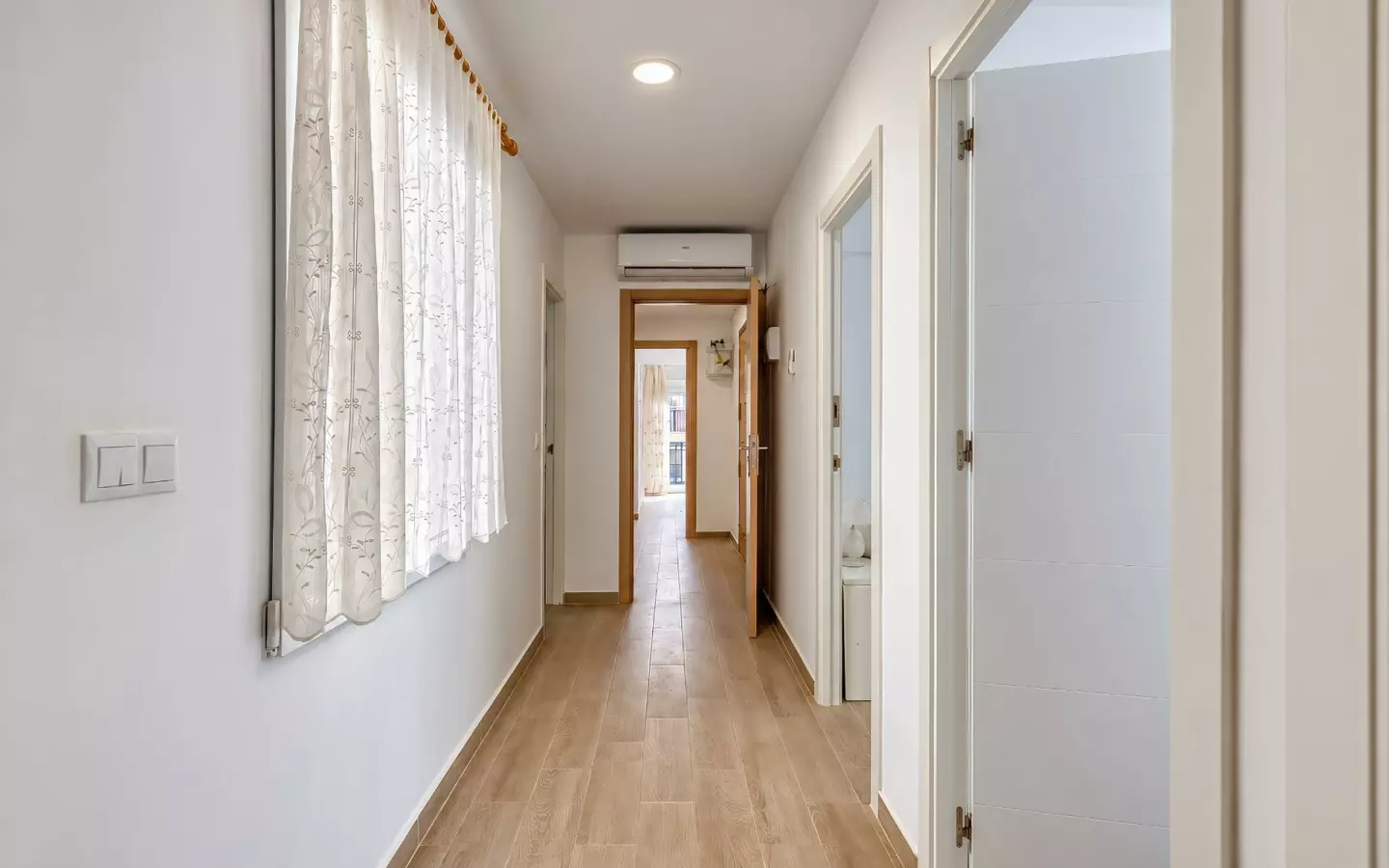 6-bedroom Flat In Elche, Spain (193 M²)