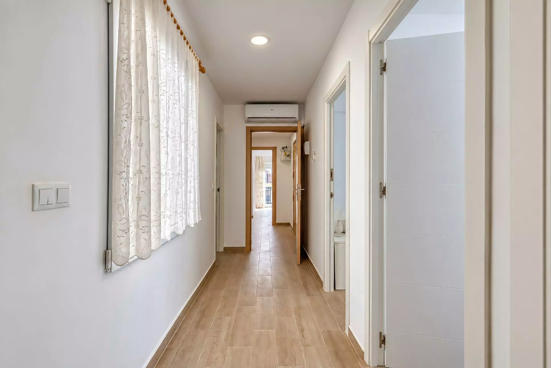 6-bedroom Flat In Elche, Spain (193 M²)