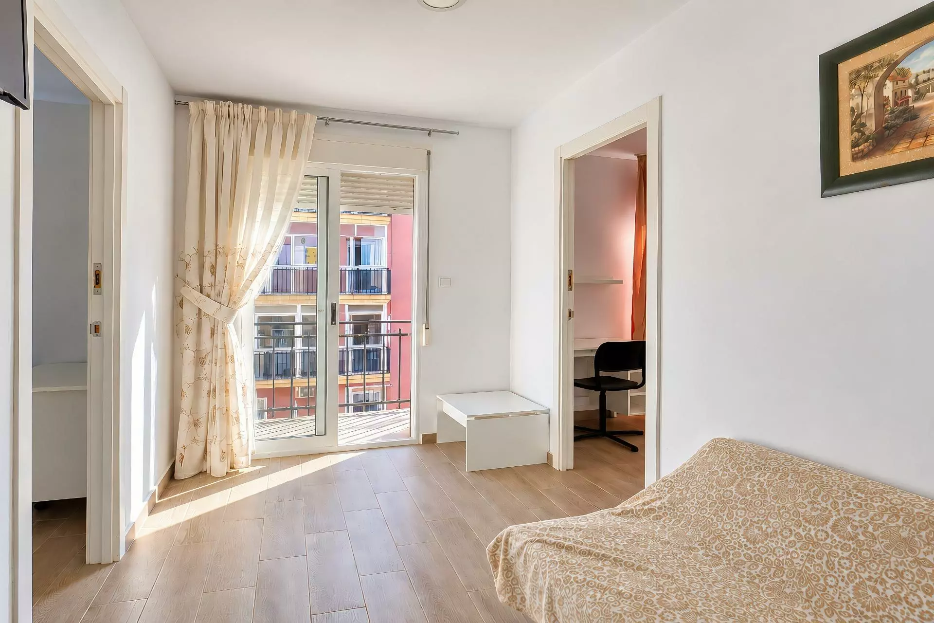 6-bedroom Flat In Elche, Spain (193 M²)