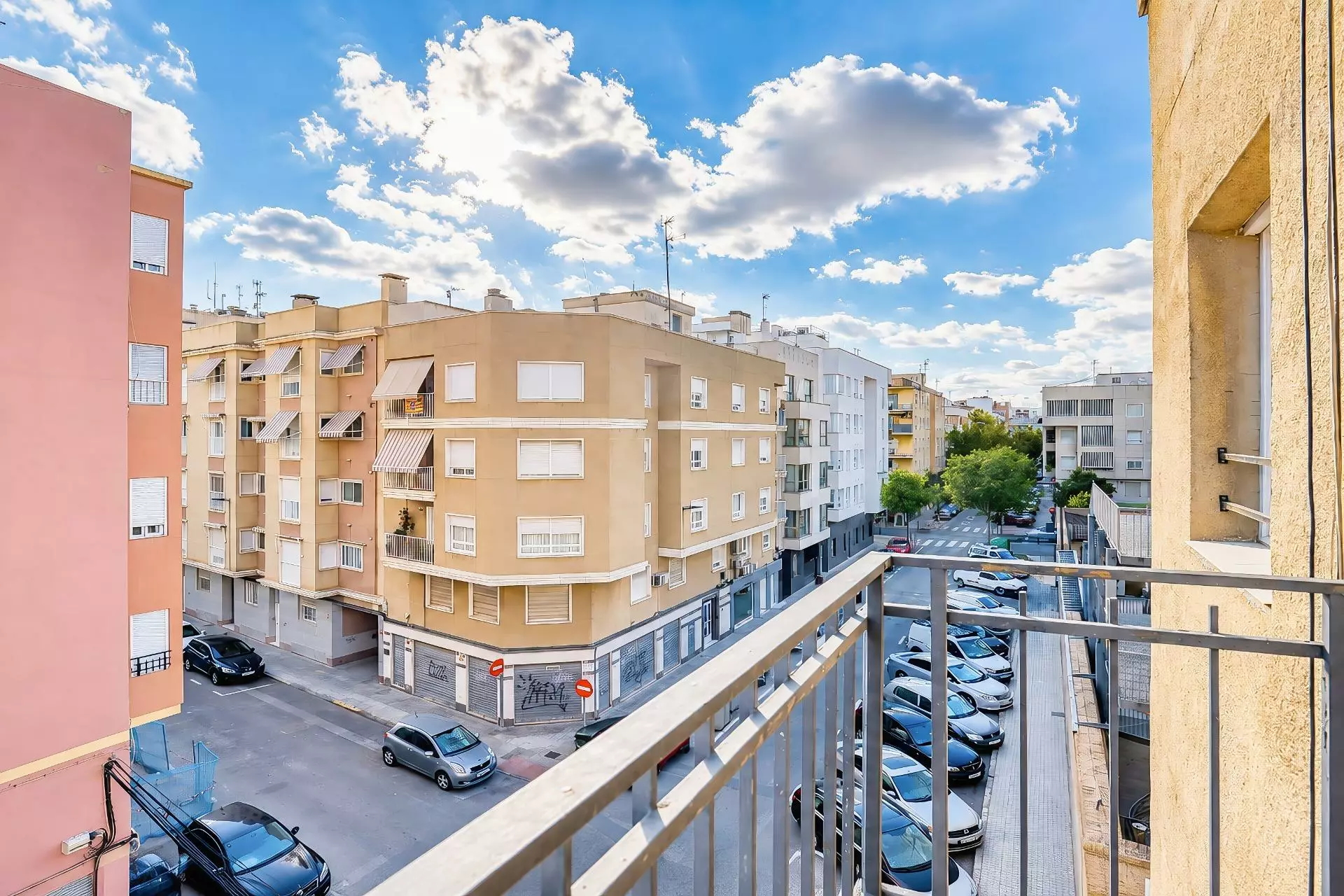 6-bedroom Flat In Elche, Spain (193 M²)