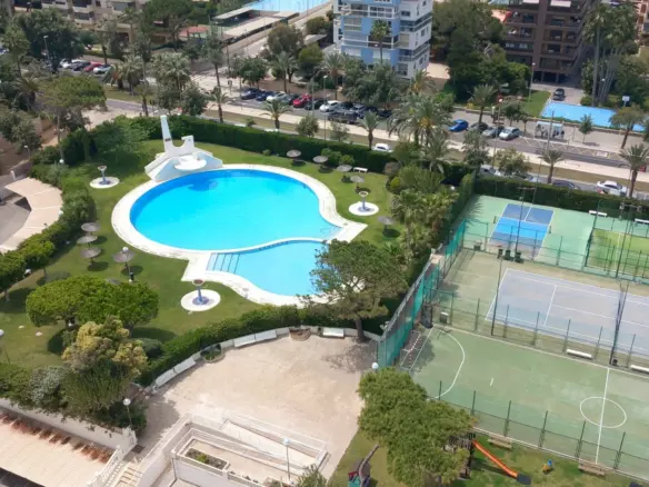 2-bedroom Apartment In Alicante, Spain (88 M²)