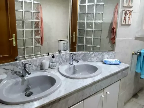 4-bedroom Flat In Alcoy – Alcoi, Spain (140 M²)