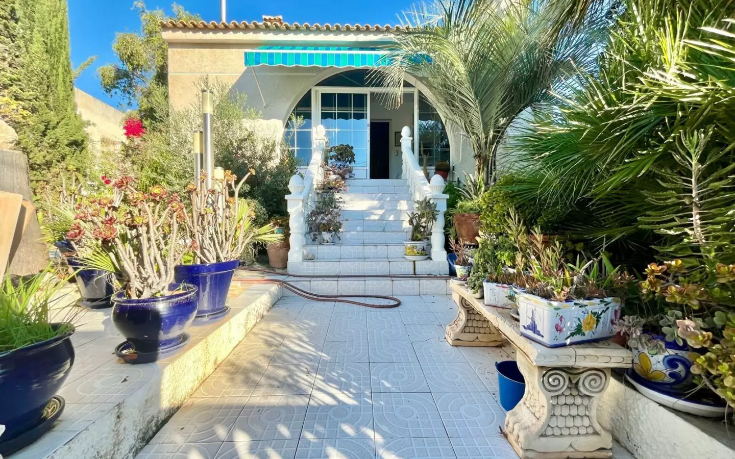 3-bedroom Villa In San Miguel De Salinas, Spain (149 M²)