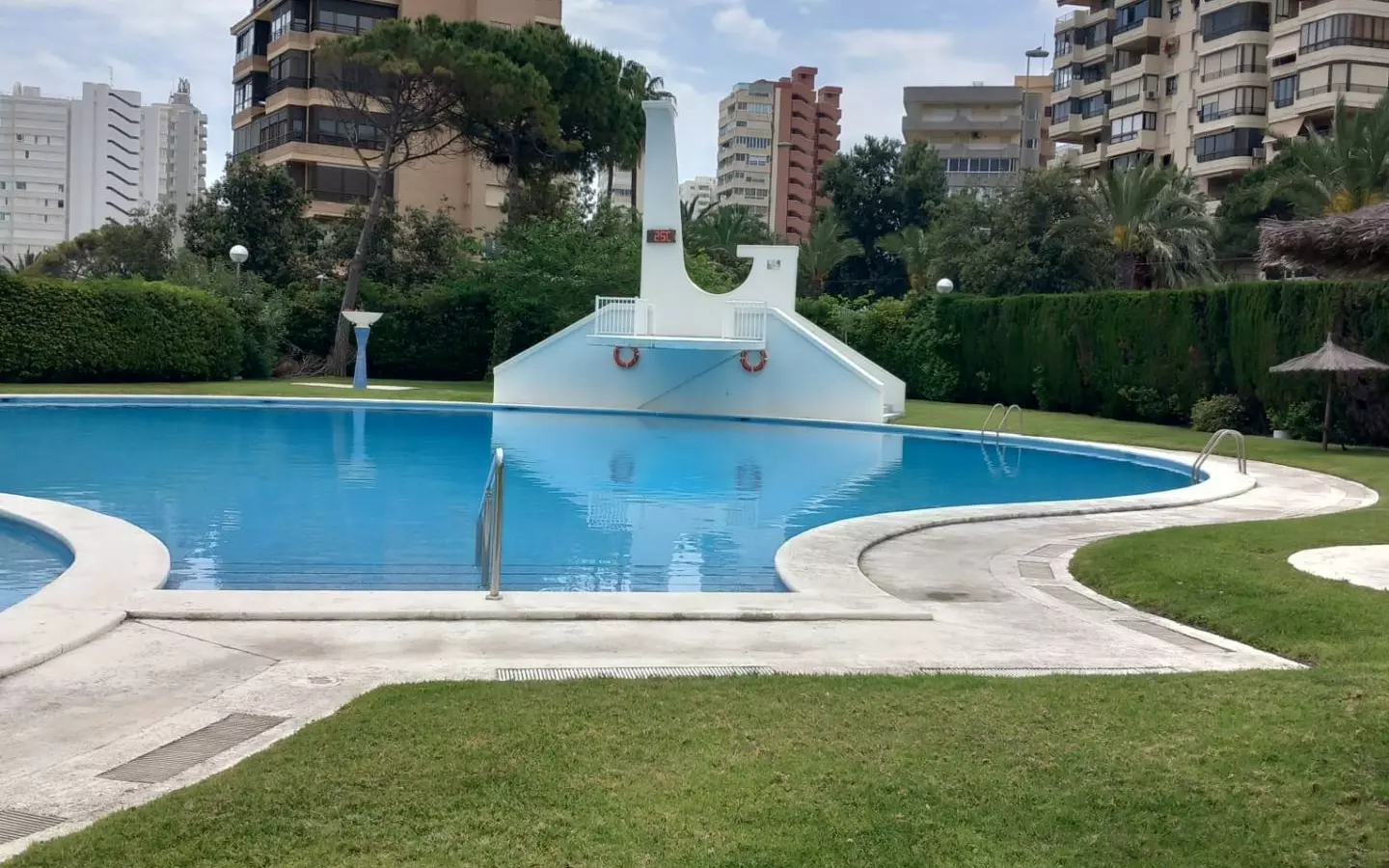 2-bedroom Apartment In Alicante, Spain (88 M²)