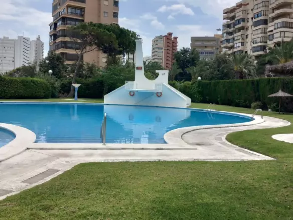 2-bedroom Apartment In Alicante, Spain (88 M²)