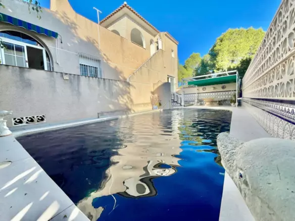 3-bedroom Villa In San Miguel De Salinas, Spain (149 M²)