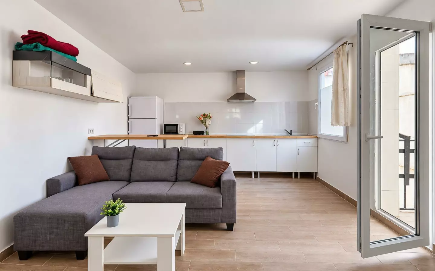 6-bedroom Flat In Elche, Spain (193 M²)
