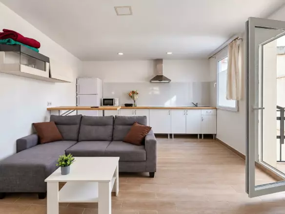 6-bedroom Flat In Elche, Spain (193 M²)