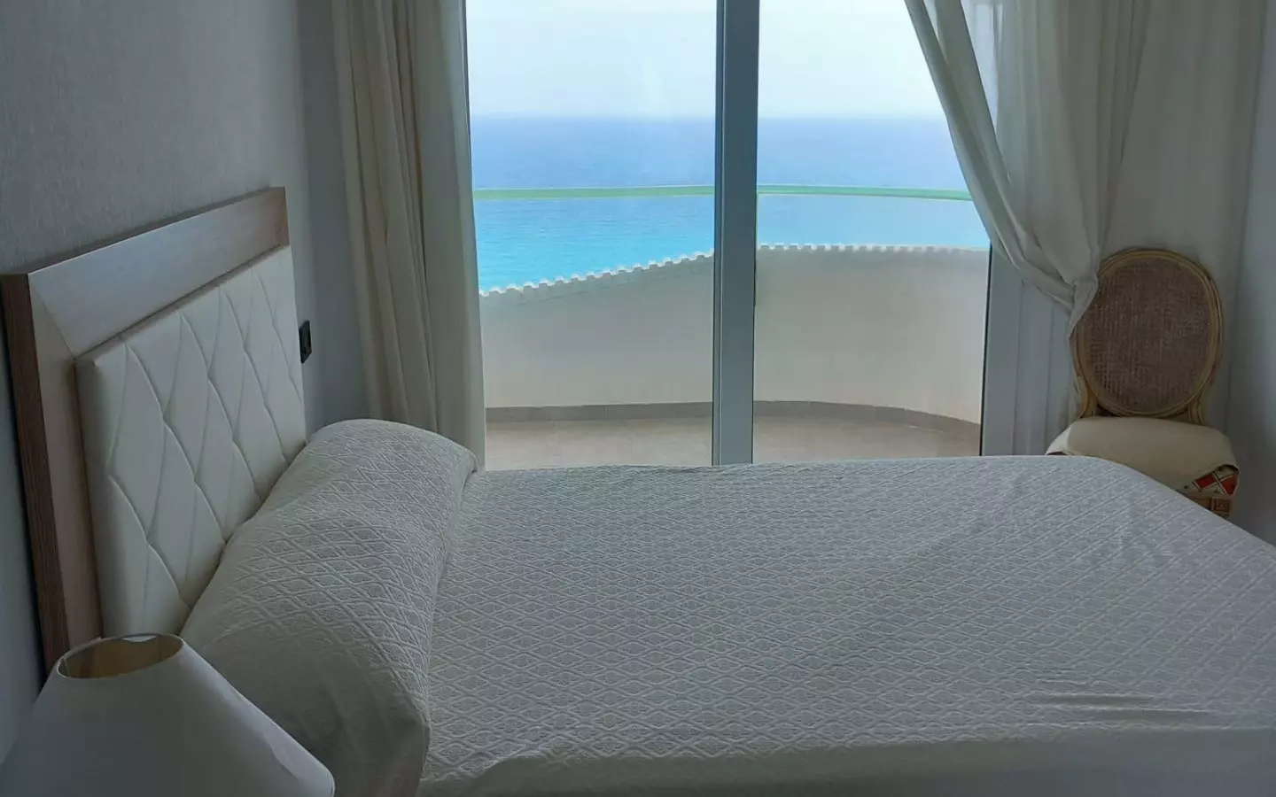 2-bedroom Apartment In Alicante, Spain (88 M²)