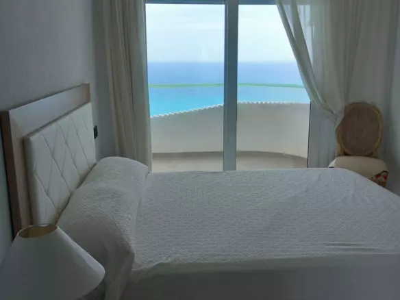 2-bedroom Apartment In Alicante, Spain (88 M²)
