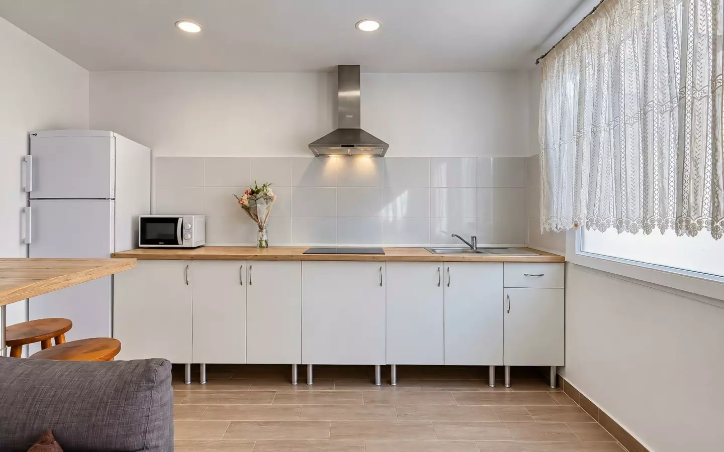 6-bedroom Flat In Elche, Spain (193 M²)