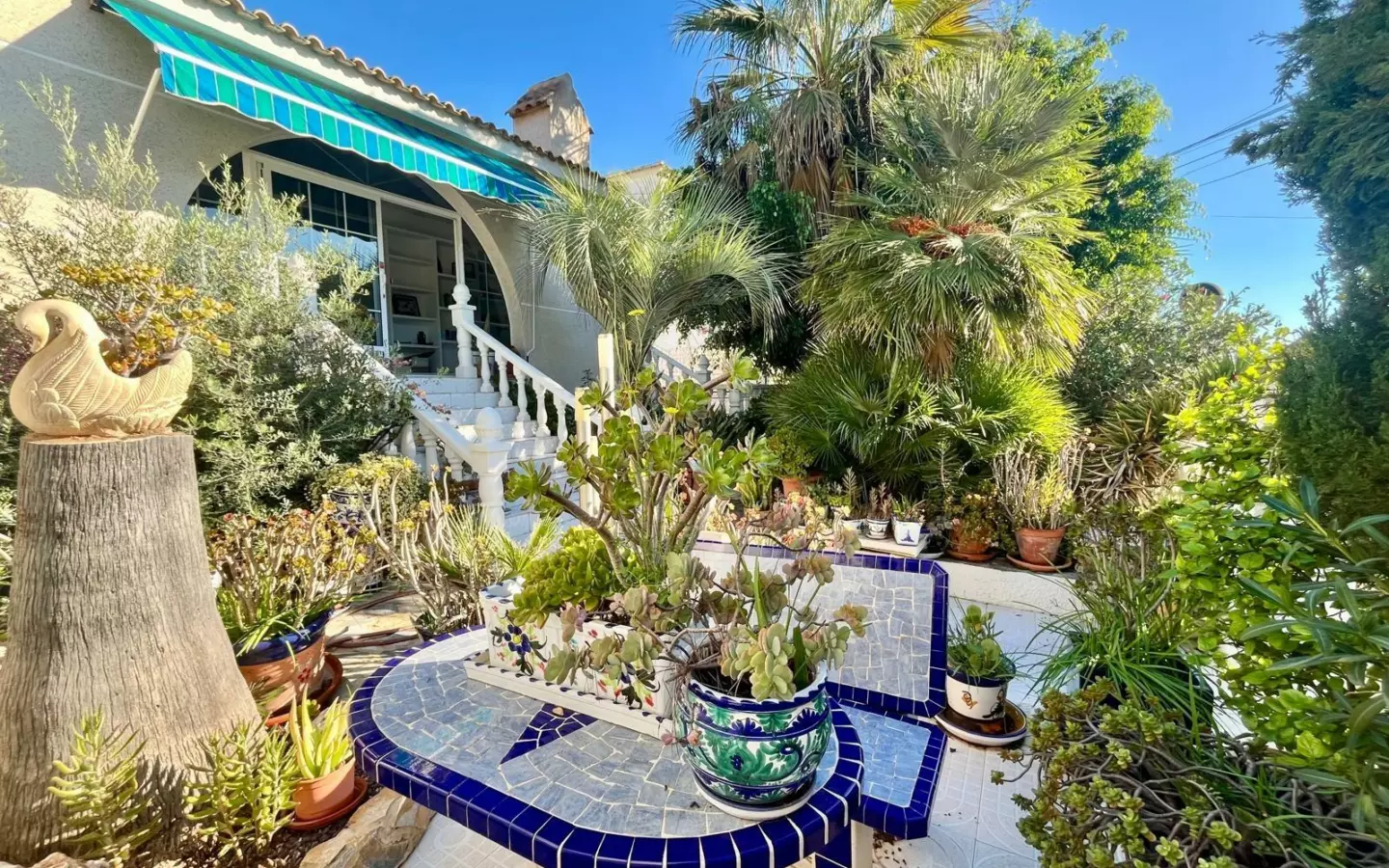 3-bedroom Villa In San Miguel De Salinas, Spain (149 M²)