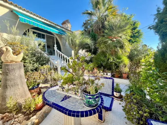 3-bedroom Villa In San Miguel De Salinas, Spain (149 M²)