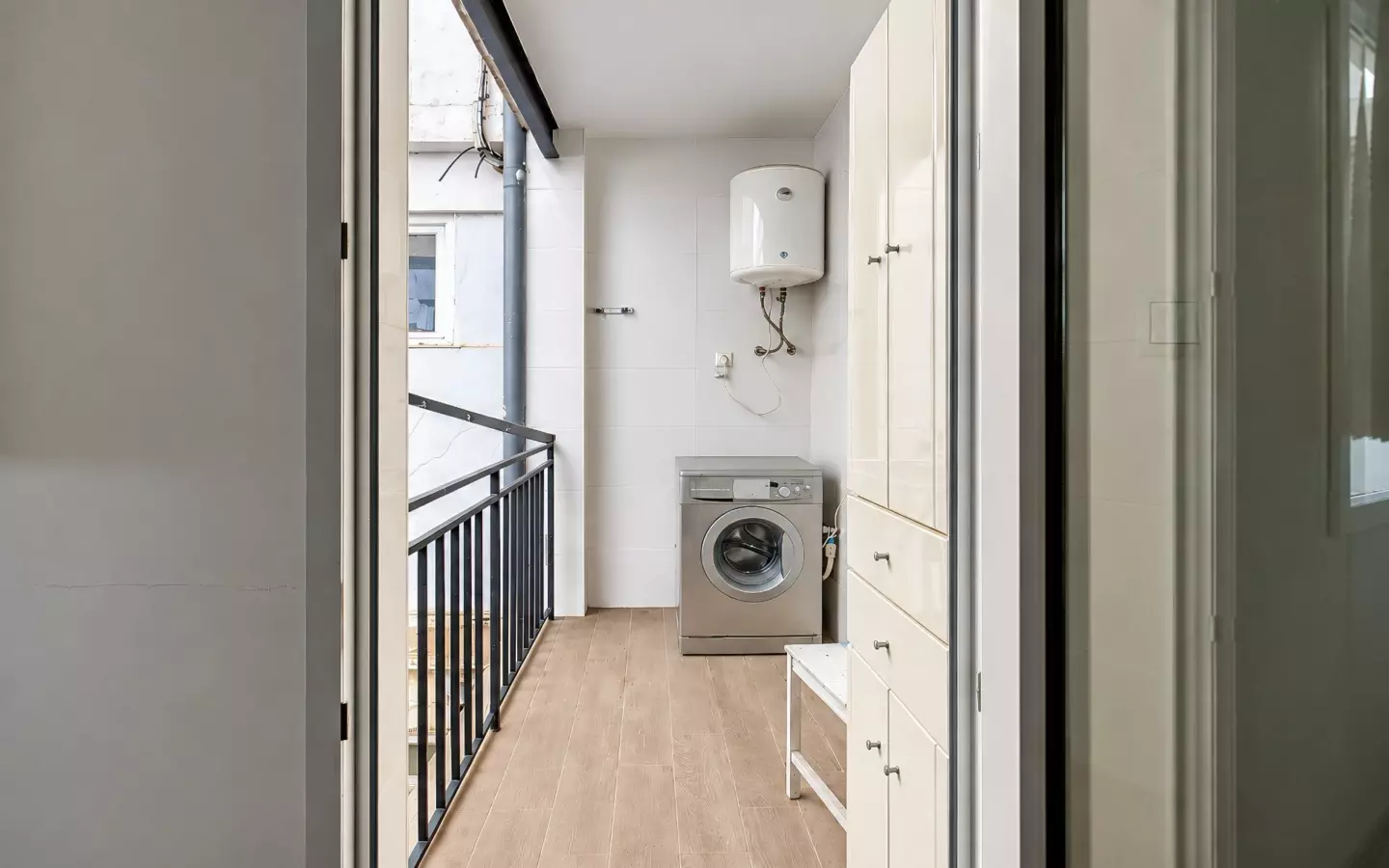 6-bedroom Flat In Elche, Spain (193 M²)