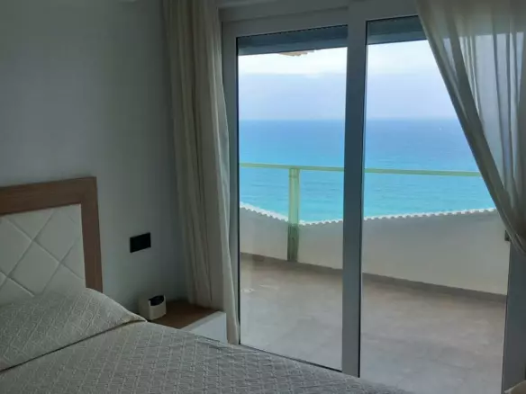 2-bedroom Apartment In Alicante, Spain (88 M²)
