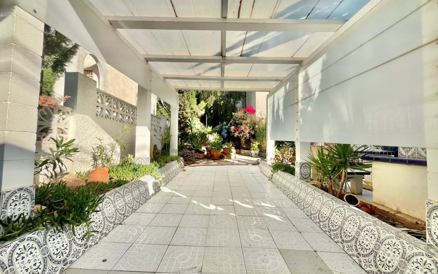 3-bedroom Villa In San Miguel De Salinas, Spain (149 M²)