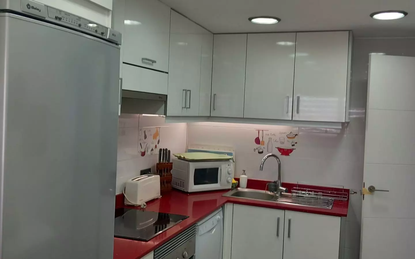 2-bedroom Apartment In Alicante, Spain (88 M²)