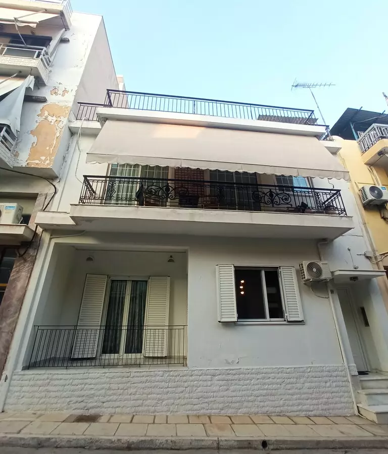 2-bedroom Flat In Nikaia, Greece (90 M²)