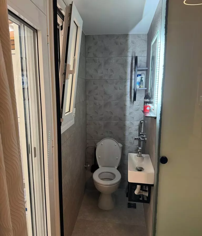 3-bedroom Flat In Kalithea, Greece (80 M²)