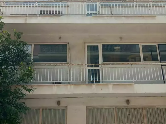 Building In Peristeri, Greece (500 M²)