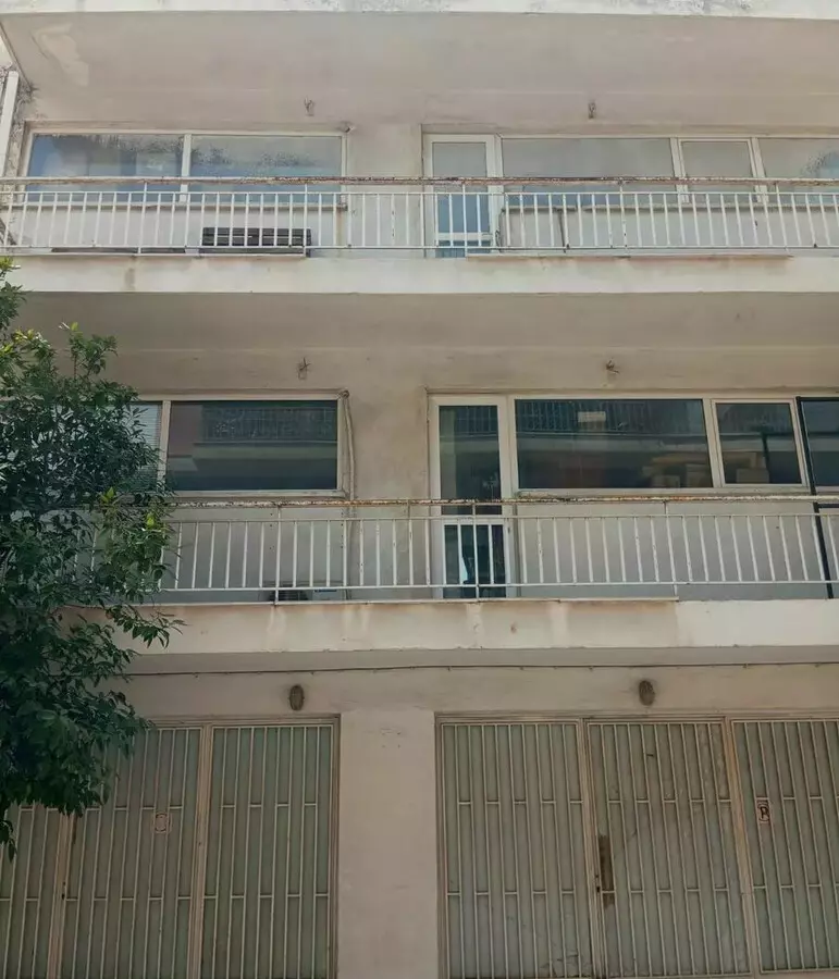 Building In Peristeri, Greece (500 M²)