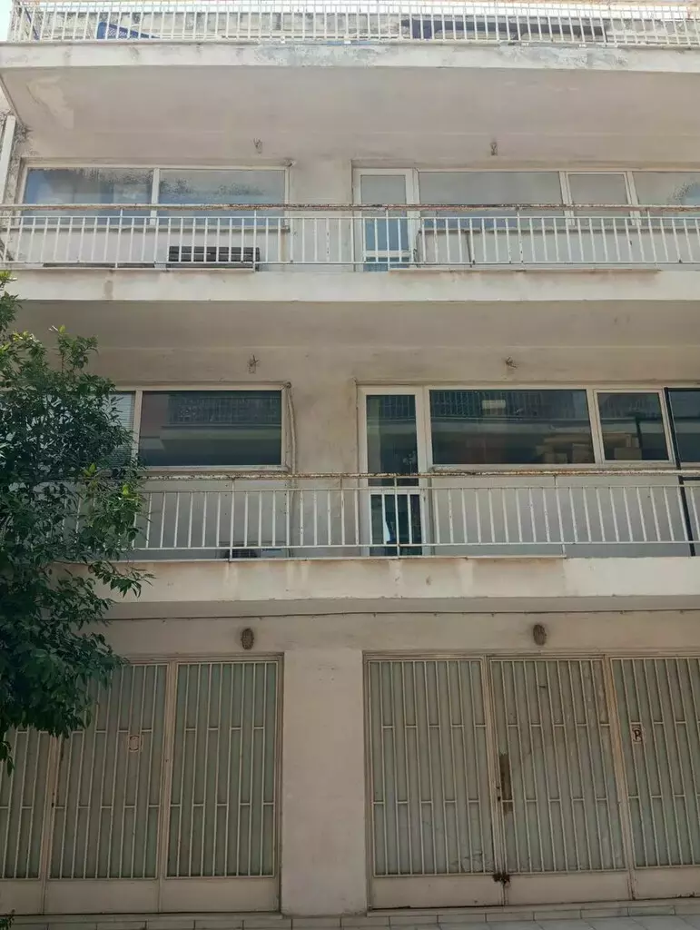 Building In Peristeri, Greece (500 M²)
