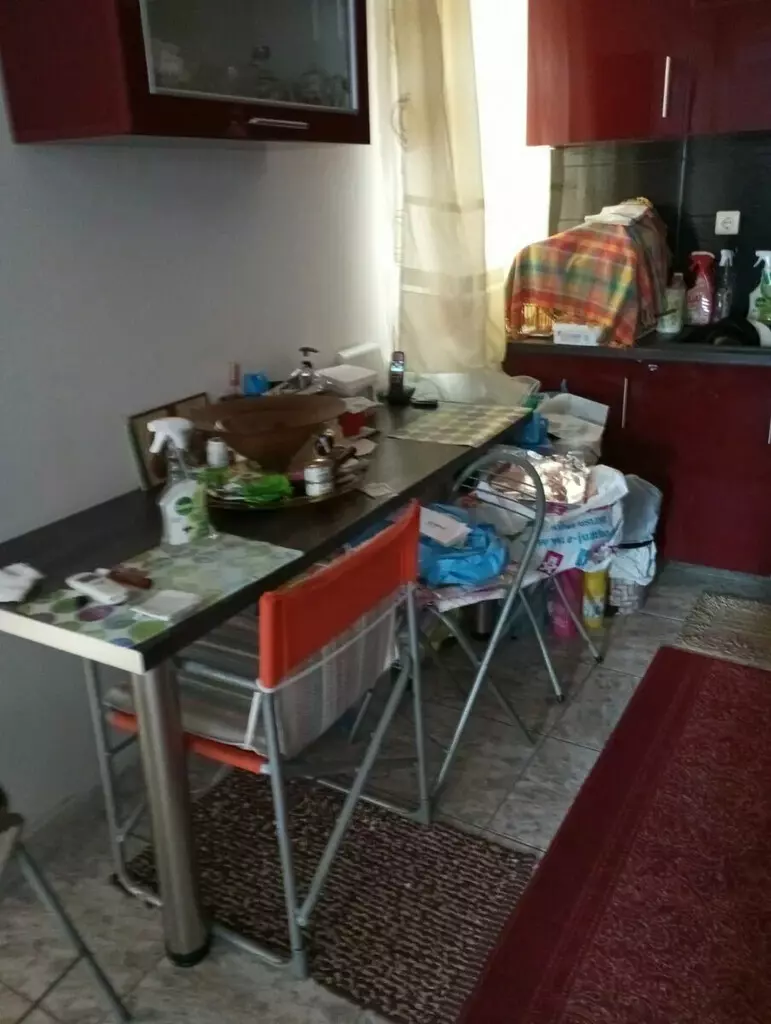 1-bedroom Building In Keratsini, Greece (320 M²)