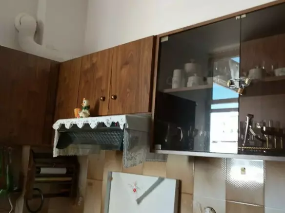1-bedroom Building In Keratsini, Greece (320 M²)