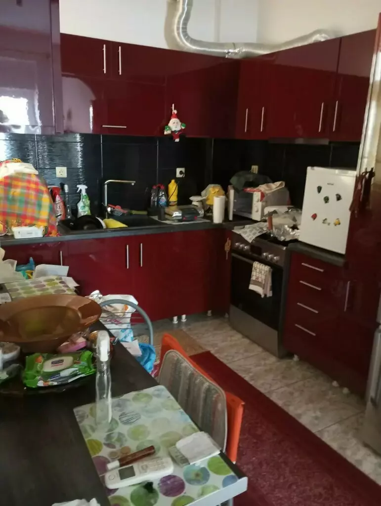 1-bedroom Building In Keratsini, Greece (320 M²)