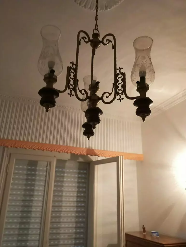 1-bedroom Building In Keratsini, Greece (320 M²)