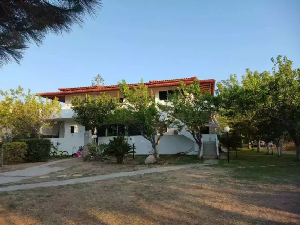 Building In Diakopto, Greece (760 M²)