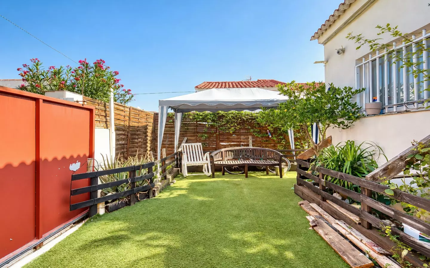 2-bedroom Villa In San Fulgencio, Spain (94 M²)