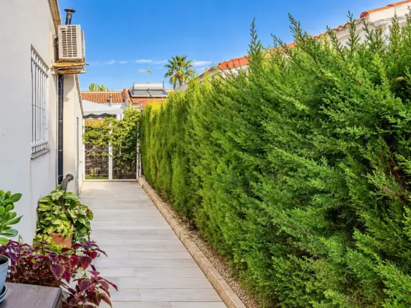 2-bedroom Villa In San Fulgencio, Spain (94 M²)
