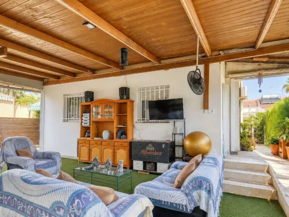 2-bedroom Villa In San Fulgencio, Spain (94 M²)