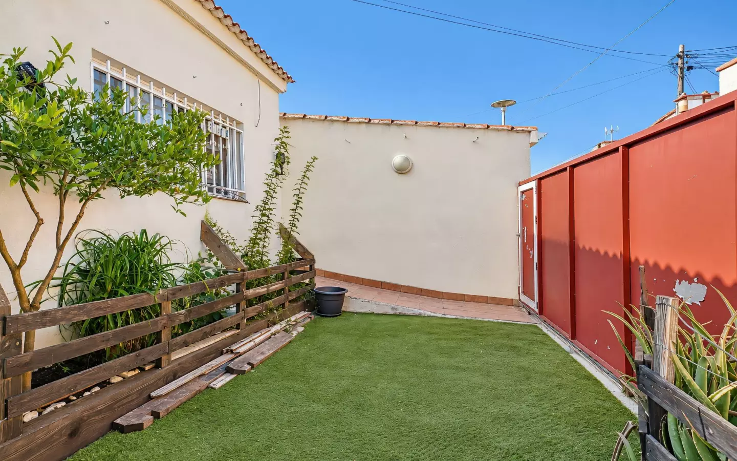 2-bedroom Villa In San Fulgencio, Spain (94 M²)