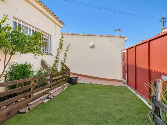 2-bedroom Villa In San Fulgencio, Spain (94 M²)