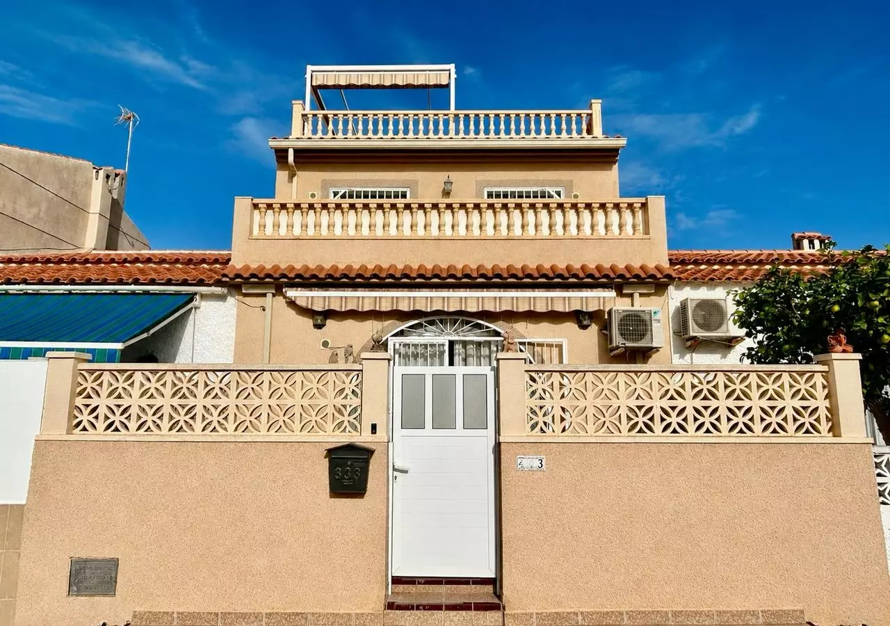 3-bedroom Town House In Torrevieja, Spain (112 M²)