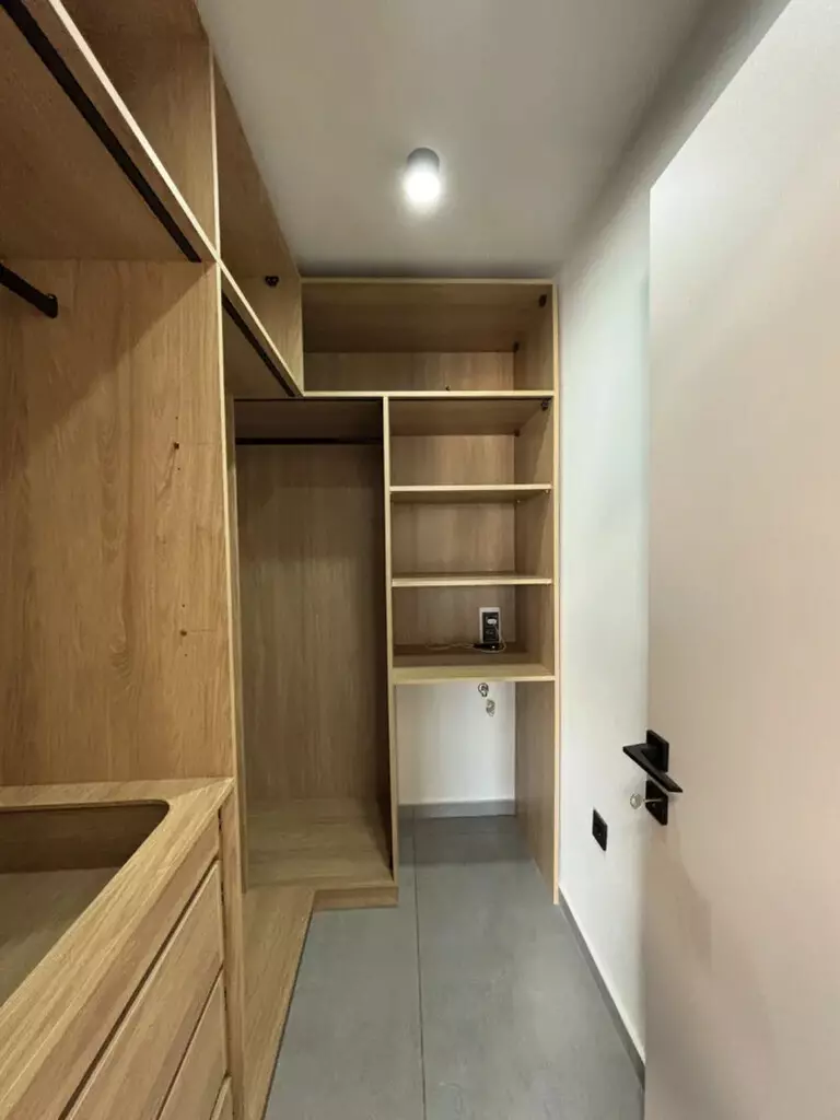1-bedroom Flat In Center Of Thessaloniki, Greece (57 M²)