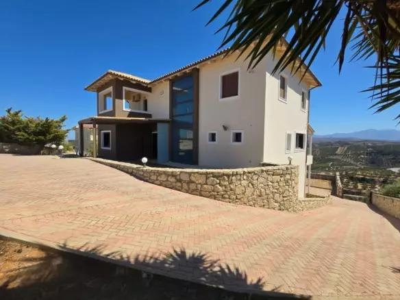 5-bedroom Villa In Archanes, Greece (360 M²)
