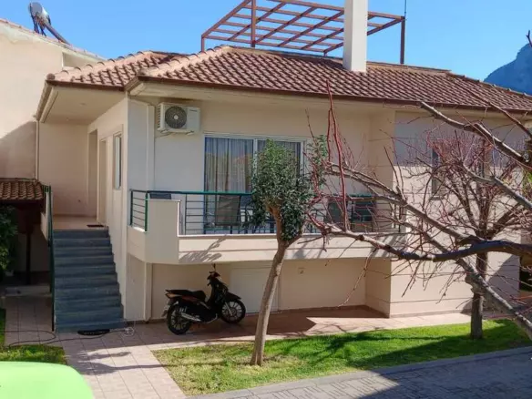 2-bedroom Detached House In Diakopto, Greece (140 M²)
