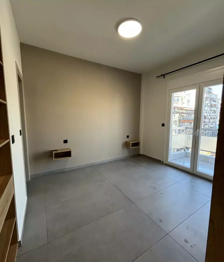 1-bedroom Flat In Center Of Thessaloniki, Greece (57 M²)